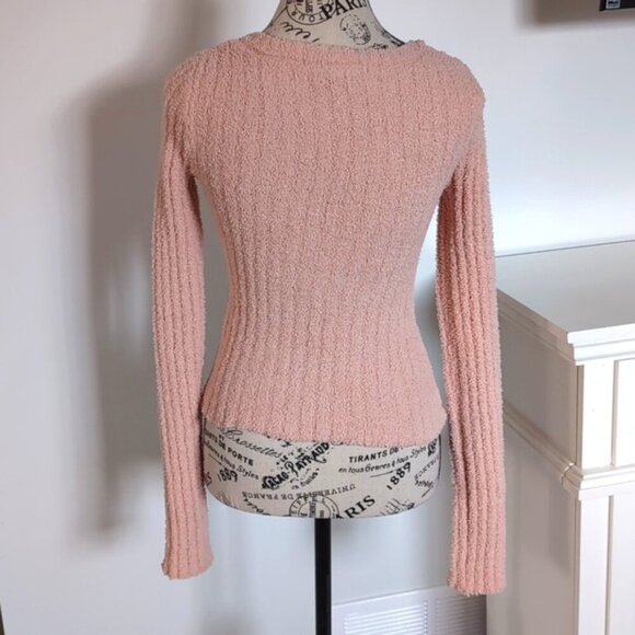 🌴2/$25🌴FOREVER 21 | Women's Light Pink Soft Fuzzy V-Neck Ribbed Sweater - Picture 5 of 5